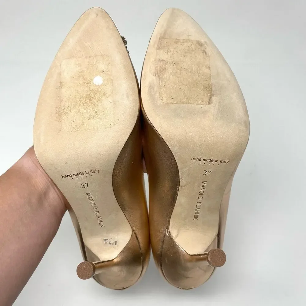 Manolo Blahnik Hangisi Rose Gold Metallic Leather Crystal Buckle Pump Heel EU 37 - Picture 10 of 14